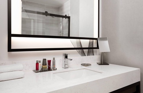 Financial District Hotel | New York Marriott Downtown