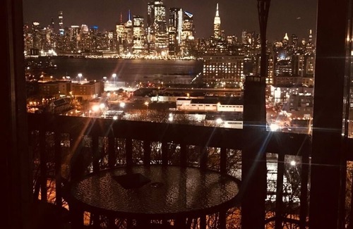 Union City Apartment | New York Skyline! Apt 5. One of a Kind View! Sleeps 12!