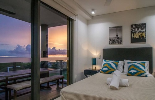 Darwin City Centre Apartment | New Zen at the Waterfront - Luxury Home