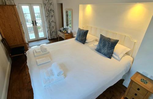 Combe Martin Bed & Breakfast | Newberry Wood Guesthouse