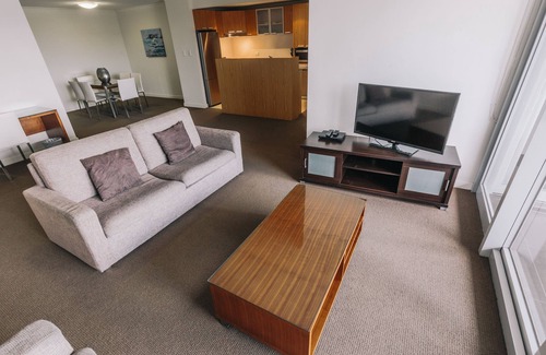 Newcastle West Apartment | Newcastle Central Plaza