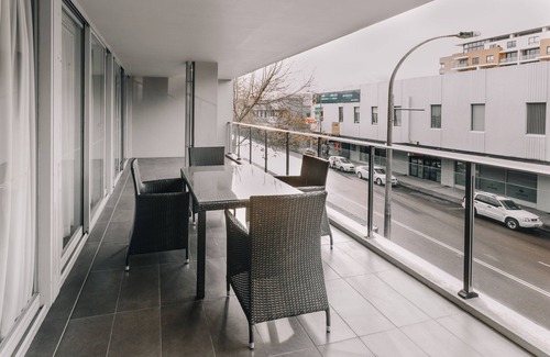 Newcastle West Apartment | Newcastle Central Plaza