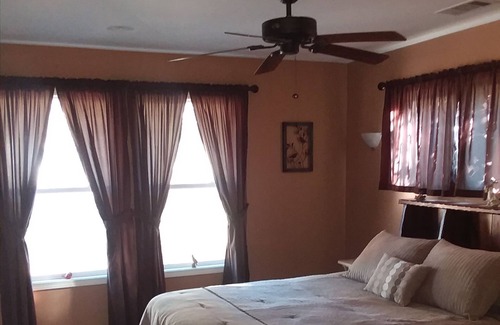 Shasta Lake House | Newer cozy two story vacation home one mile from beautiful Lake Shasta