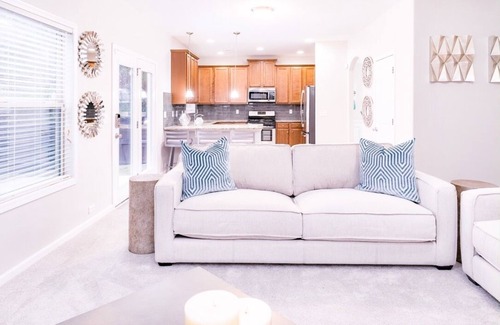 Church Street House | NEWER Home 6 miles from ATLANTA Airport & Downtown