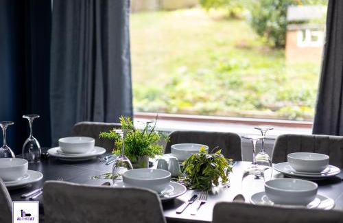 Middleton House | Newhall House by Alt-Stay Accommodation