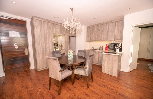 Sea Point Hotel | Newkings Boutique Hotel