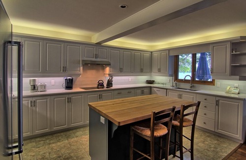 Bala Cottage | Newly Renovated! 3 Kayaks! Beach! Level Lot, Private, Location AA!