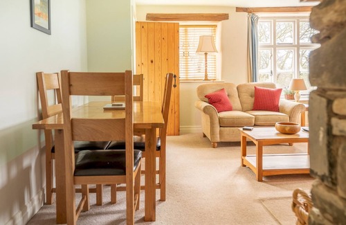 Graythwaite Apartment | Newlands, Homefarm, Graythwaite