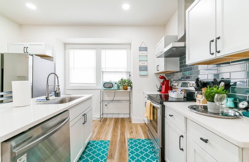 Franklin Park House | Newley Renovated Berkeley Home with GAME ROOM! 5 Minutes from Downtown!