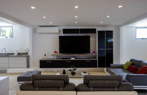 Les Terres Basses Villa | Newly 5 bedroom luxury villa with an amazing view with GYM and Tennis Court