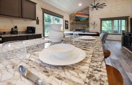Sevierville House | Newly Built 2 3 Cabin w Stunning Mountain Views