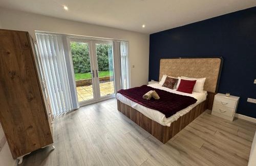 Headington Apartment | Newly built 2023 One bed bungalow with front and back gardens