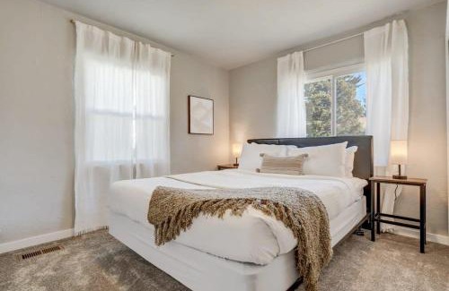 Central Colorado Springs House | Newly Built 3BD Retreat w Mtn Views & Game Room