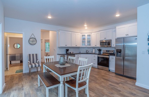 Sister Bay Condo | Newly built Excecutive Condo located in heart of Sister Bay!