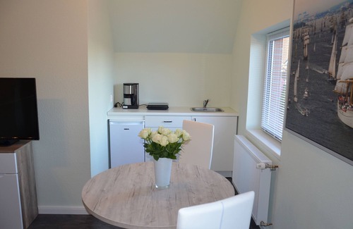 Wisch Apartment | Newly built holiday apartment near the beach.