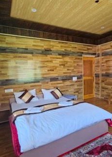 Paharganj Hotel | Newly Built Hotel Ambience Just Near New Delhi Railway Station Paharganj & Connaught Place
