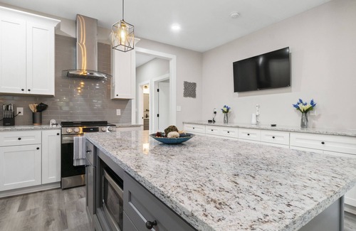 West End House | Newly built immaculate retreat in West End, Atlanta. We can't wait to see you!