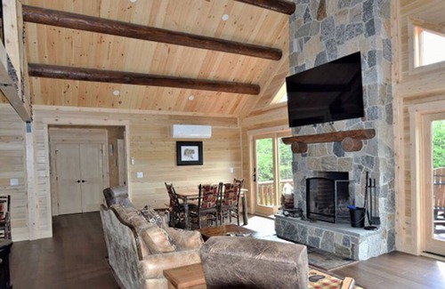 Pittsburg Cabin | Newly Built Log Home, Game Room, Fire Place, Trail access, Back Lake