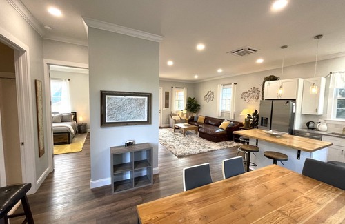 Brevard Ski Chalet | Newly built Luxury 3 bedroom Mountain Chalet in town - Hot tub and pet friendly!