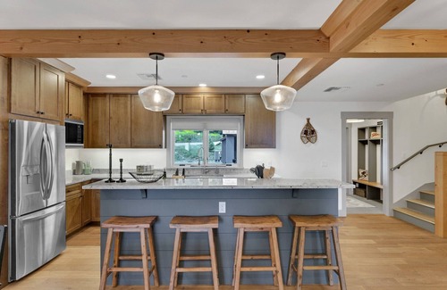 Moscow House | Newly built luxury villa at Trapp Resort with mountain views & perks