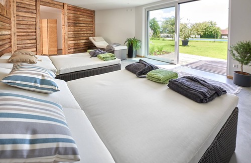Bitzenhofen Apartment | Newly built, modern 2-room luxury apartment near Lake Constance
