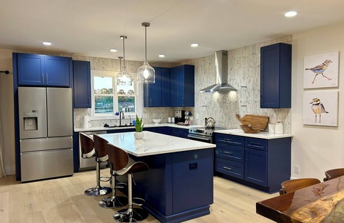 Houston County House | Newly Built, Modern Home Sleeps 10 on Houston Lake in beautiful Perry, GA!
