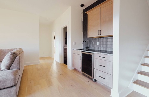 Bear Lake Reserve House | Newly Built! Spacious 7 Bedroom Home With A View!