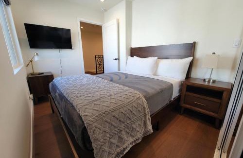 Pico - Robertson Apartment | Newly built three bedroom close to Rodeo Drive Hollywood Downtown and Beaches Close to attractions