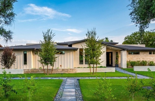 Camelback East Villa | Newly Constructed Modern Villa in North Central Phoenix