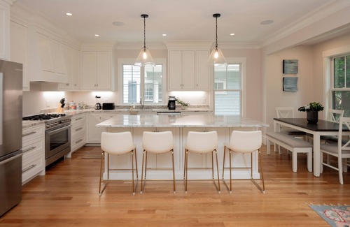 Historic Hill House | Newly fully renovated 5 bedroom close to all that Newport has to offer
