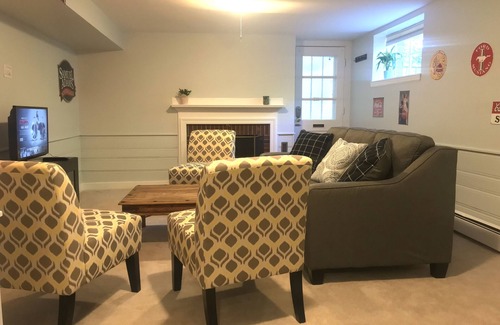 Newton Center Apartment | Newly furnished and renovated, nice & cozy 4BR-Free parking