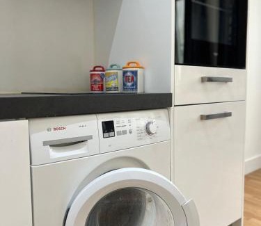 Borehamwood Apartment | Newly Furnished Bright Studio
