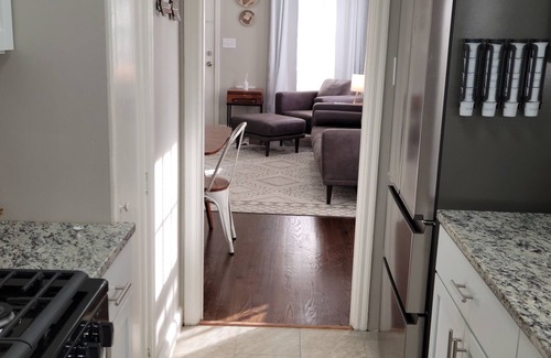 South Kansas City House | Newly furnished bungalow near Brookside