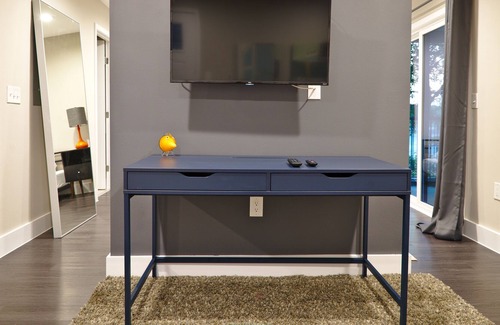 St. Johns Condo | Newly furnished modern condo