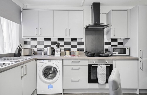 Chelmsford Apartment | Newly Launched ✪Classy 2-Bed Property✪ Chelmsford