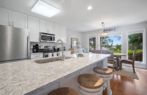 Saint Helena Island Villa | Newly Listed Bluff Villa with Creek and Golf Course Views
