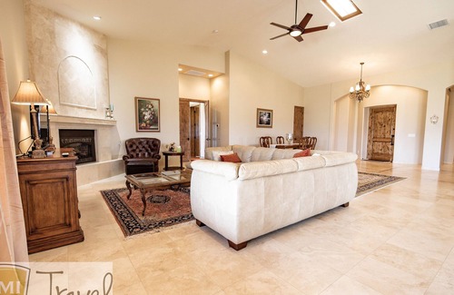 Prescott Valley House | *Newly Listed *Luxurious Countryside Palazzo *Amazing Views *WIFI *Fireplace *Perfect for Families
