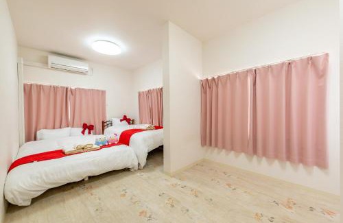 Konohana Apartment | Newly opened 6LDK USJ Hotel Family friendly Free parking 10 minutes to USJ 道頓堀 関西空港 大阪城 海遊館