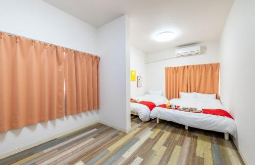 Konohana Apartment | Newly opened 6LDK USJ Hotel Family friendly Free parking 10 minutes to USJ 道頓堀 関西空港 大阪城 海遊館