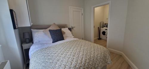Ranelagh House | Newly Refurbed 1BD Cottage in Prime Location