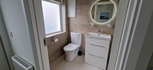 Ranelagh House | Newly Refurbed 1BD Cottage in Prime Location