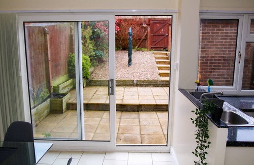 Cradley House | Newly Refurbished 3 bedroom house B32 area