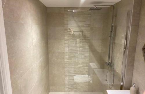 Gosforth Apartment | Newly Refurbished Entire Apartment - South Gosforth, Newcastle