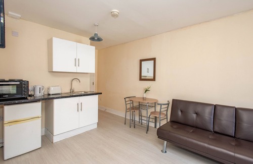 London Borough of Bromley Apartment | *NEWLY REFURBISHED* Greater London, Zone 6, Studio 1
