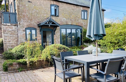 Monmouth House | Newly Refurbished, Rural, Private Country Cottage