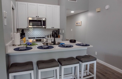 Sawgrass Condo | Newly remodeled Studio Condo across parking lot to Ocean