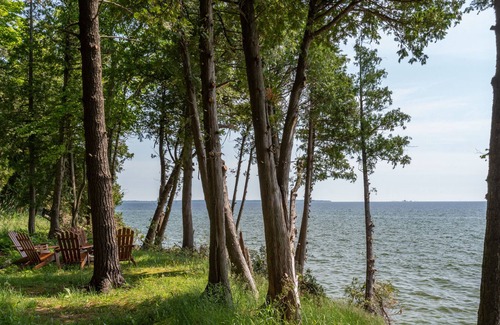 Gills Rock House | Newly remodeled 3 bedroom home on 200 feet of Lake Michigan shoreline!