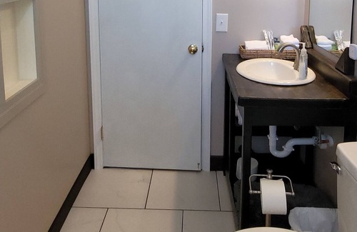 Dobson House | Newly remodeled 3 bedroom home, 10 minute drive to several local wineries