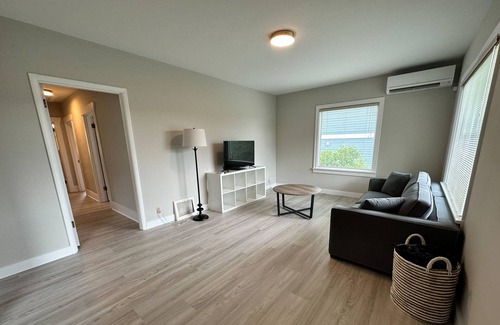 North Queen Anne House | Newly Remodeled 3BR House, Perfect Location Near Ballard, Queen Anne and Fremont