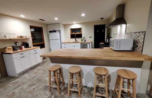 West Village Cabin | Newly Remodeled 5-bedroom cabin in Shaver Lake